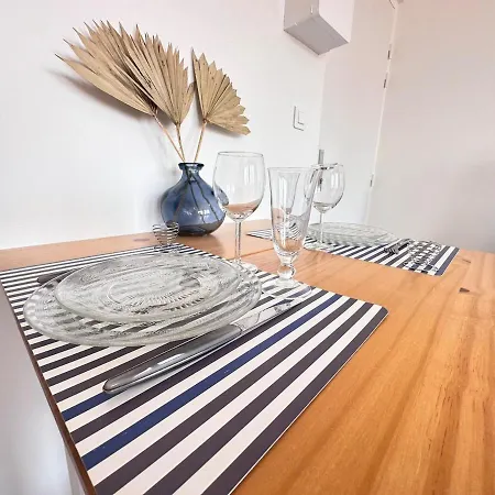 La Des 3 Piliers Avec Parking Prive ランス