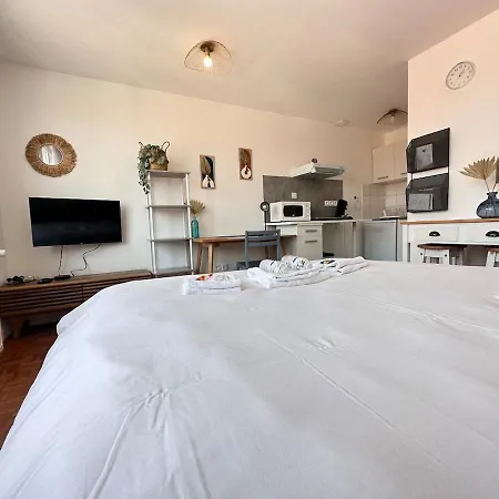 La Des 3 Piliers Avec Parking Prive Apartament Reims