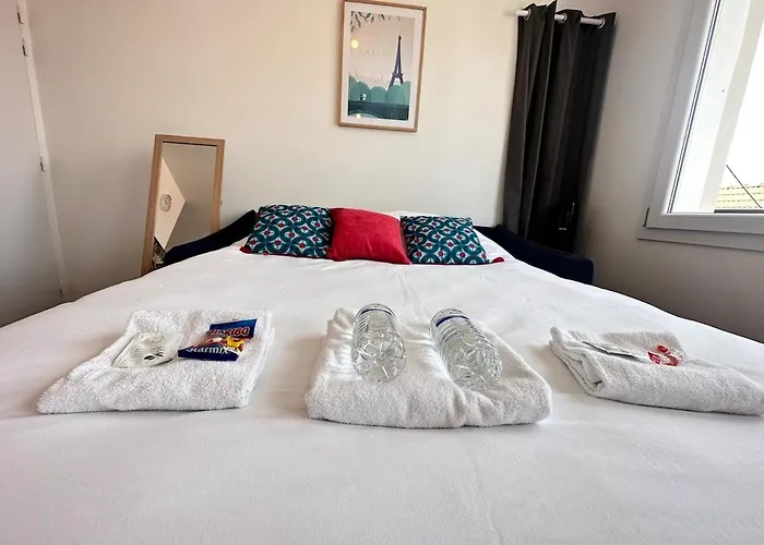 Apartment La Des 3 Piliers Avec Parking Prive Reims